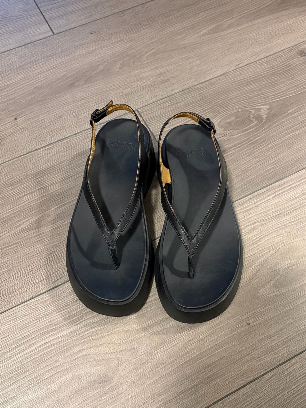 CAMPER women’s sandals